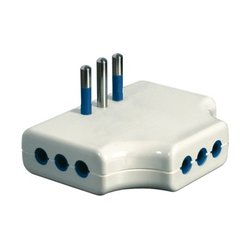 Image of Adattatore con spina italiana 10A 3 prese 2P+T 10A std italiano SALVASPAZIO Bianco 87250 cod094