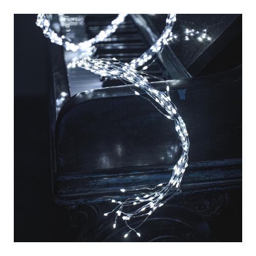 Filo Rame 600 luci - MICROLED Bianco freddo (2 + 4 mt) Cascata 15 fili 1 Gioco di luce XMAS KING IP44 48751